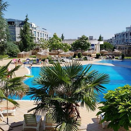 Apartment With Green Terrace Μπουργκάς Εξωτερικό φωτογραφία