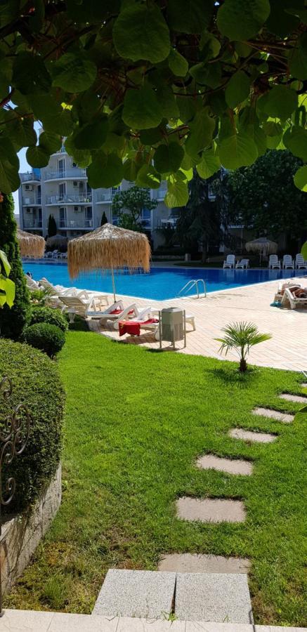 Apartment With Green Terrace Μπουργκάς Εξωτερικό φωτογραφία