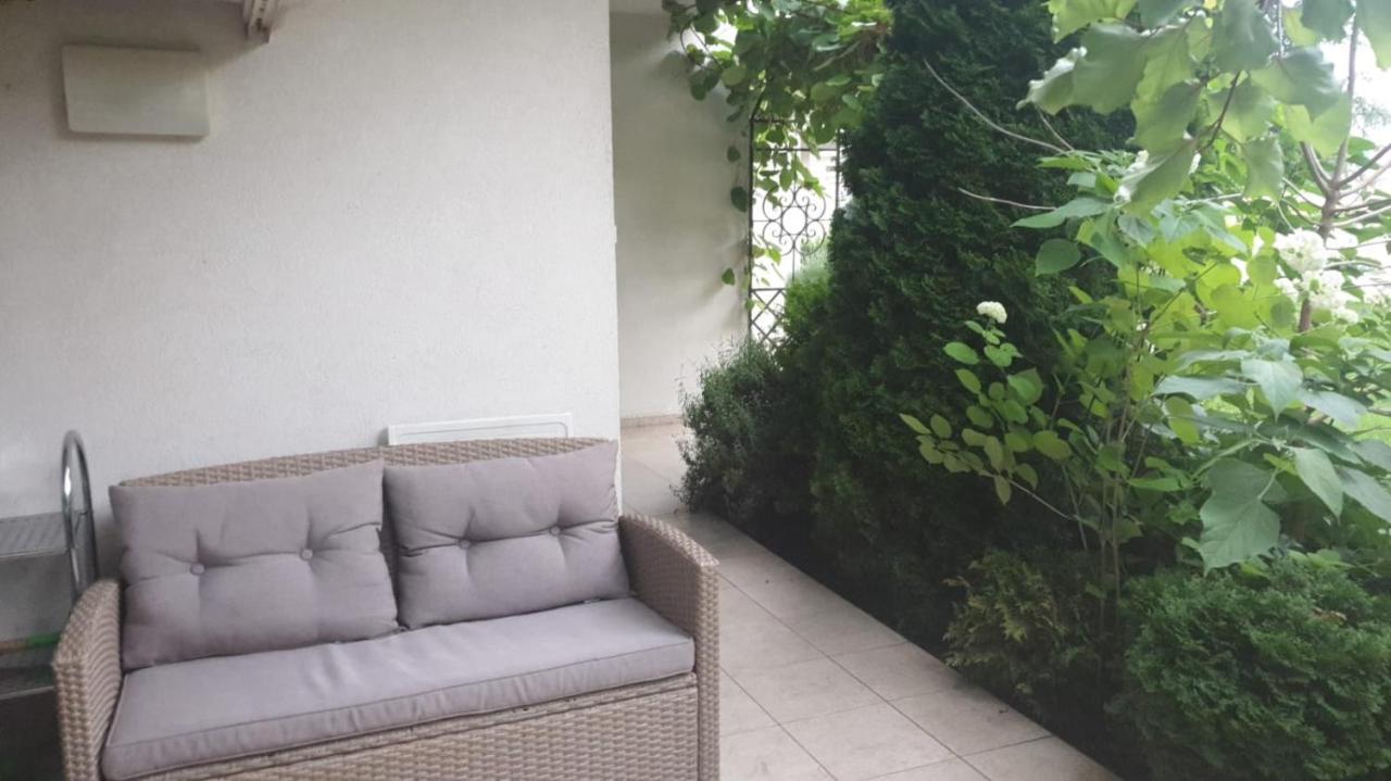 Apartment With Green Terrace Μπουργκάς Εξωτερικό φωτογραφία