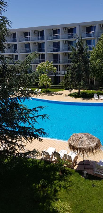 Apartment With Green Terrace Μπουργκάς Εξωτερικό φωτογραφία