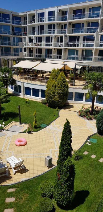 Apartment With Green Terrace Μπουργκάς Εξωτερικό φωτογραφία