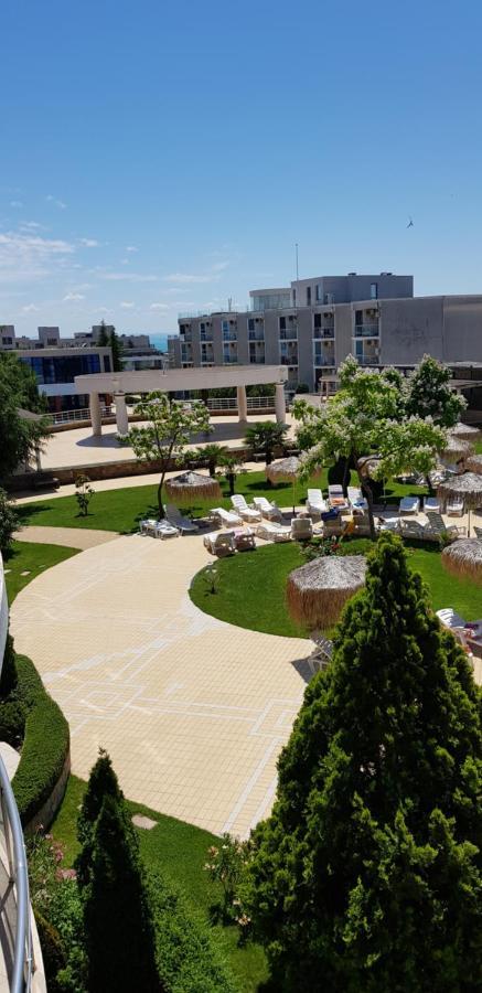 Apartment With Green Terrace Μπουργκάς Εξωτερικό φωτογραφία