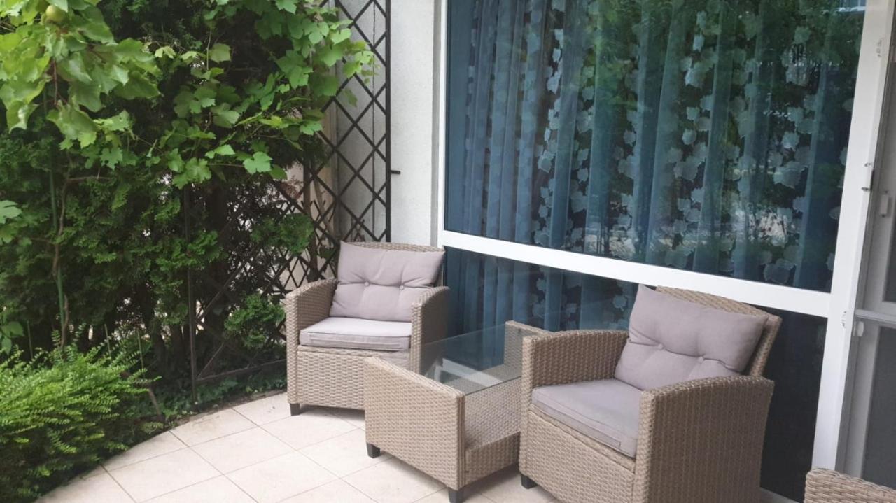 Apartment With Green Terrace Μπουργκάς Εξωτερικό φωτογραφία