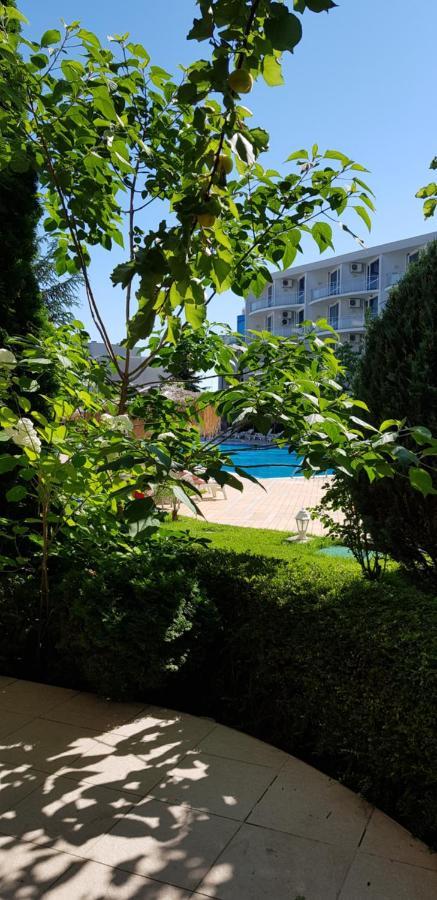Apartment With Green Terrace Μπουργκάς Εξωτερικό φωτογραφία